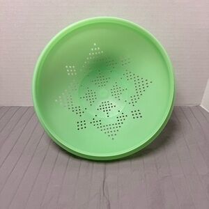 Tupperware Vintage Colander